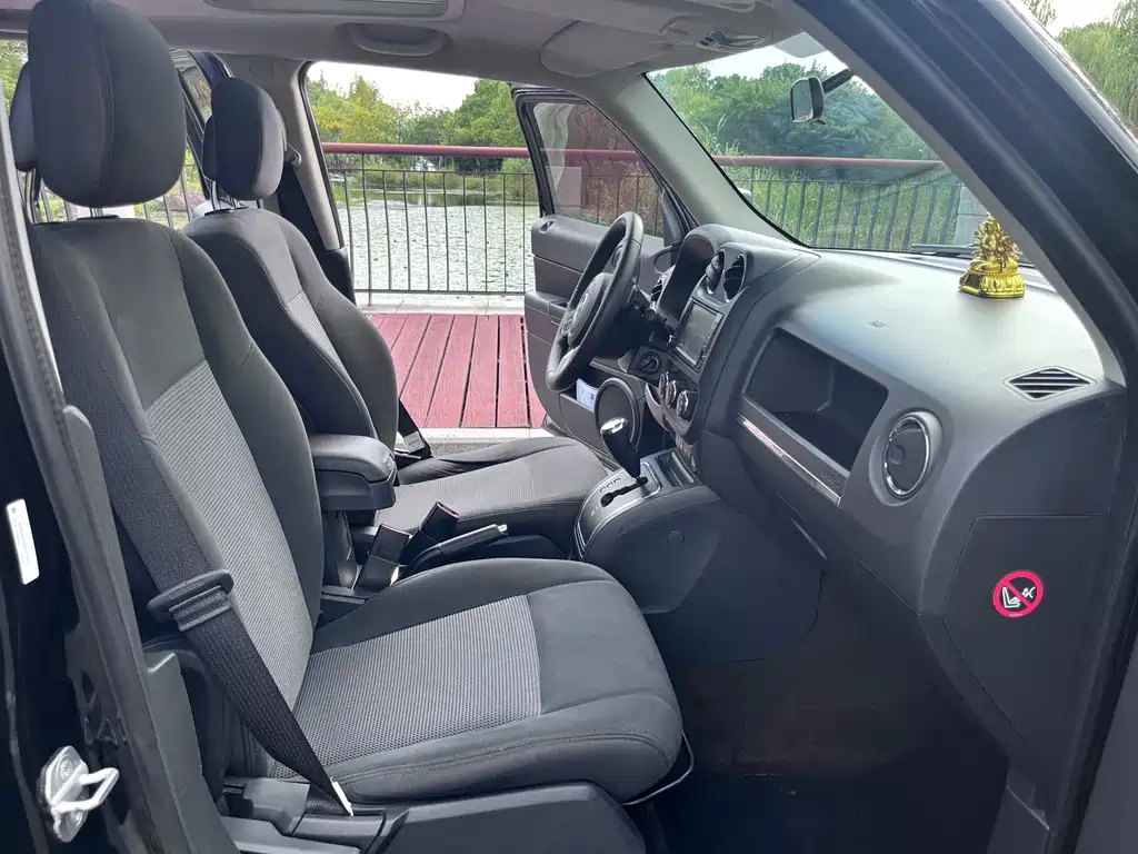 JEEP FREEDOM 客 2015