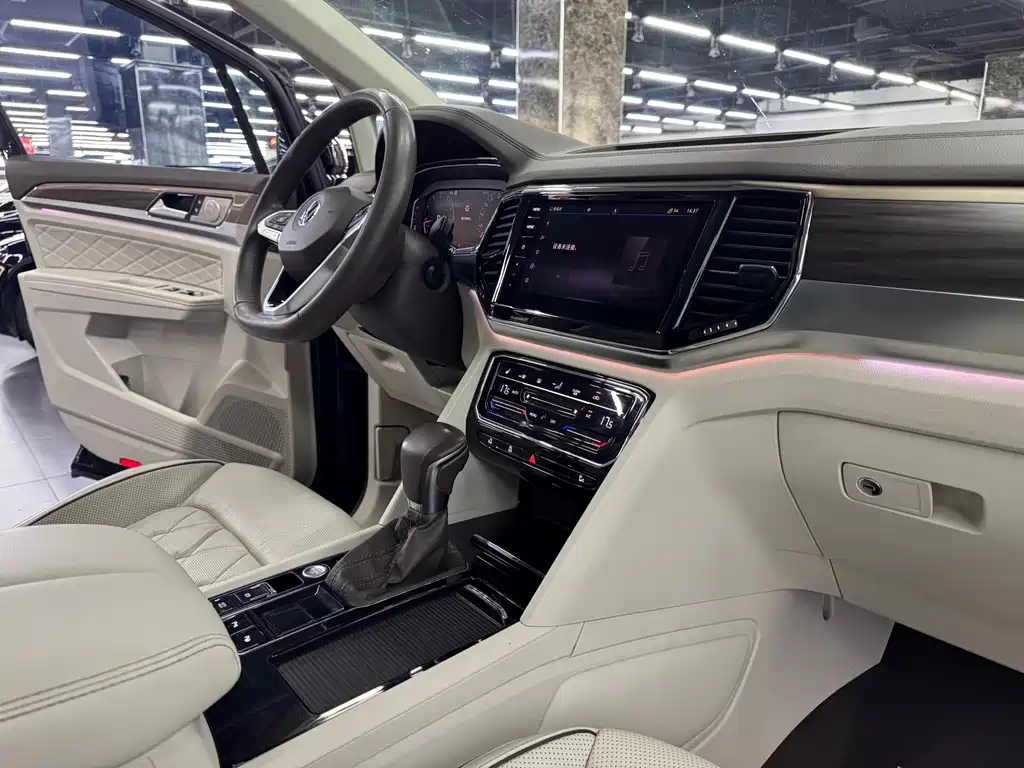 VOLKSWAGEN VILORAN 2021
