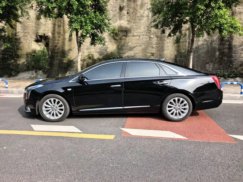CADILLAC XTS 2018