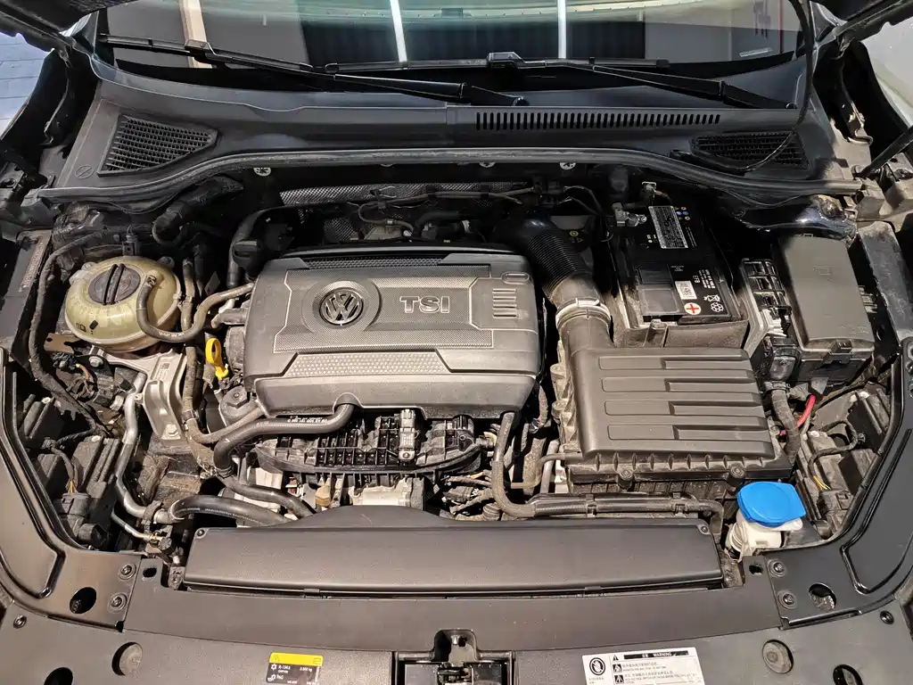 VOLKSWAGEN PASSAT 2022