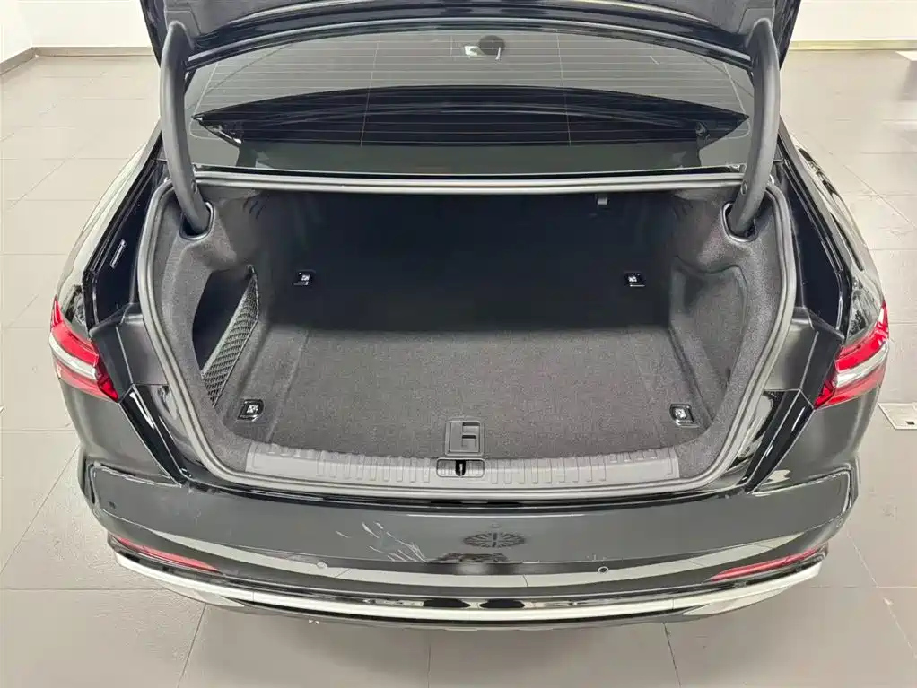 AUDI A6L 2024