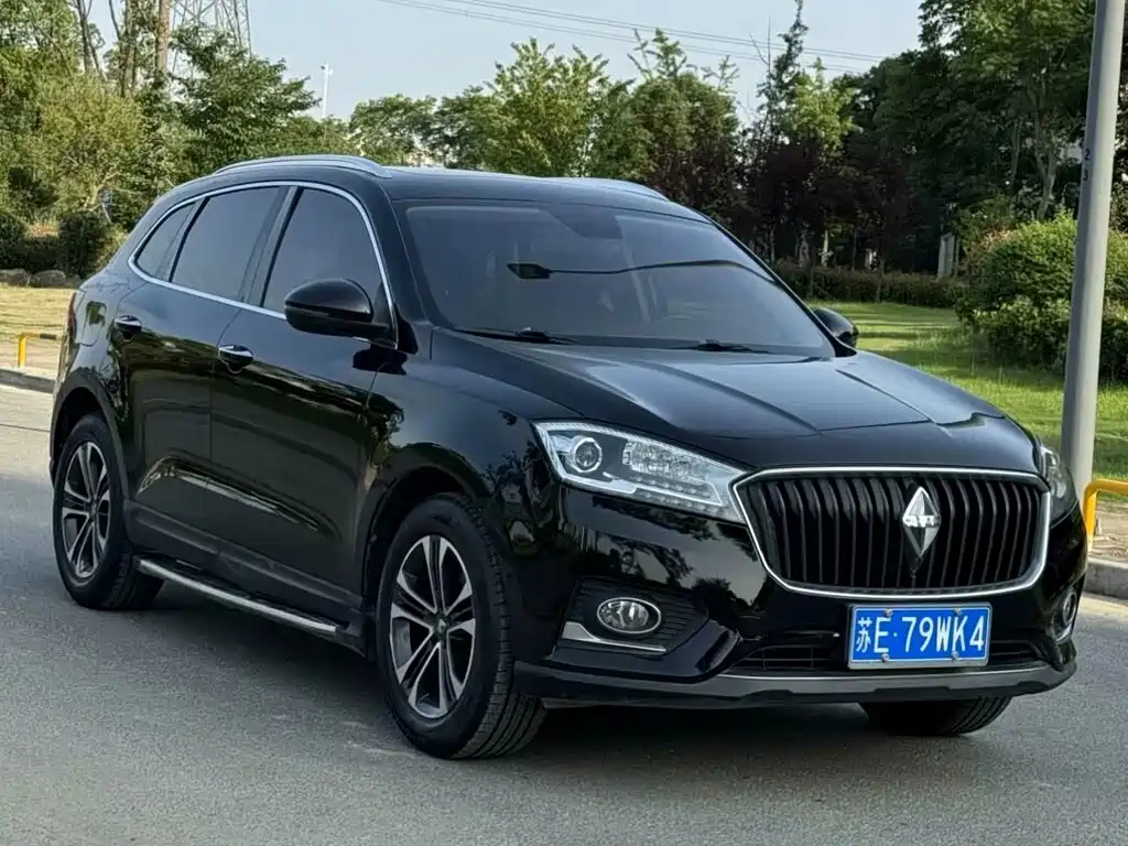 BORGWARD BX7 2016