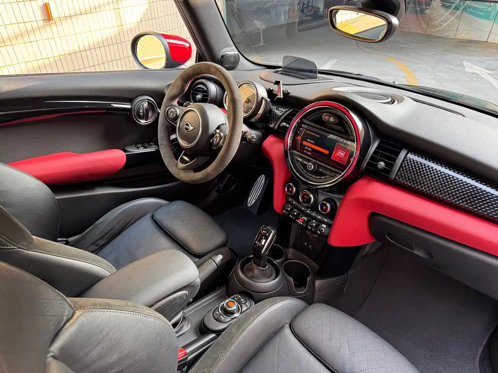 MINI JCW 2020