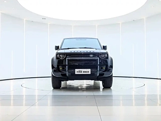 LAND ROVER DEFENDER  2024