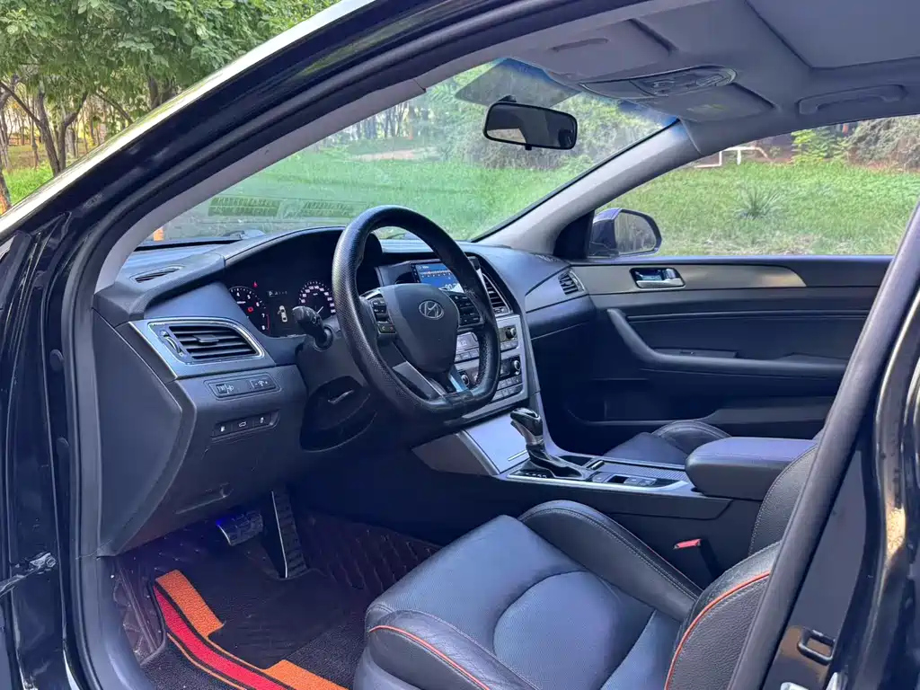 HYUNDAI SONATA 2015