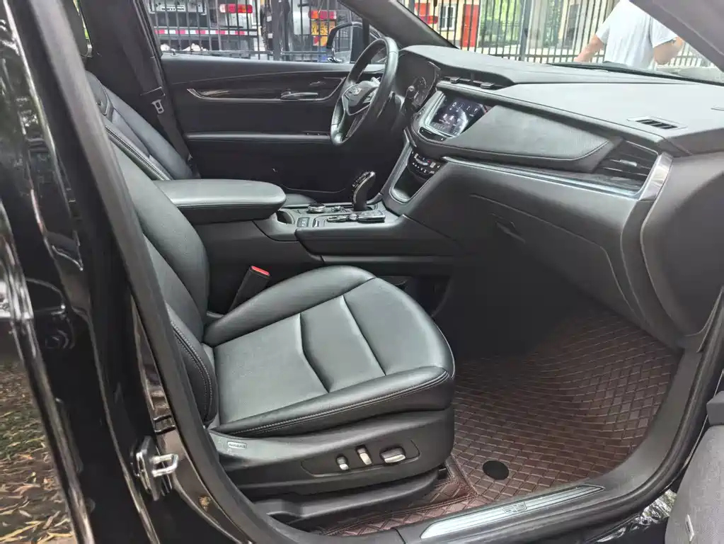 CADILLAC XT5 2022