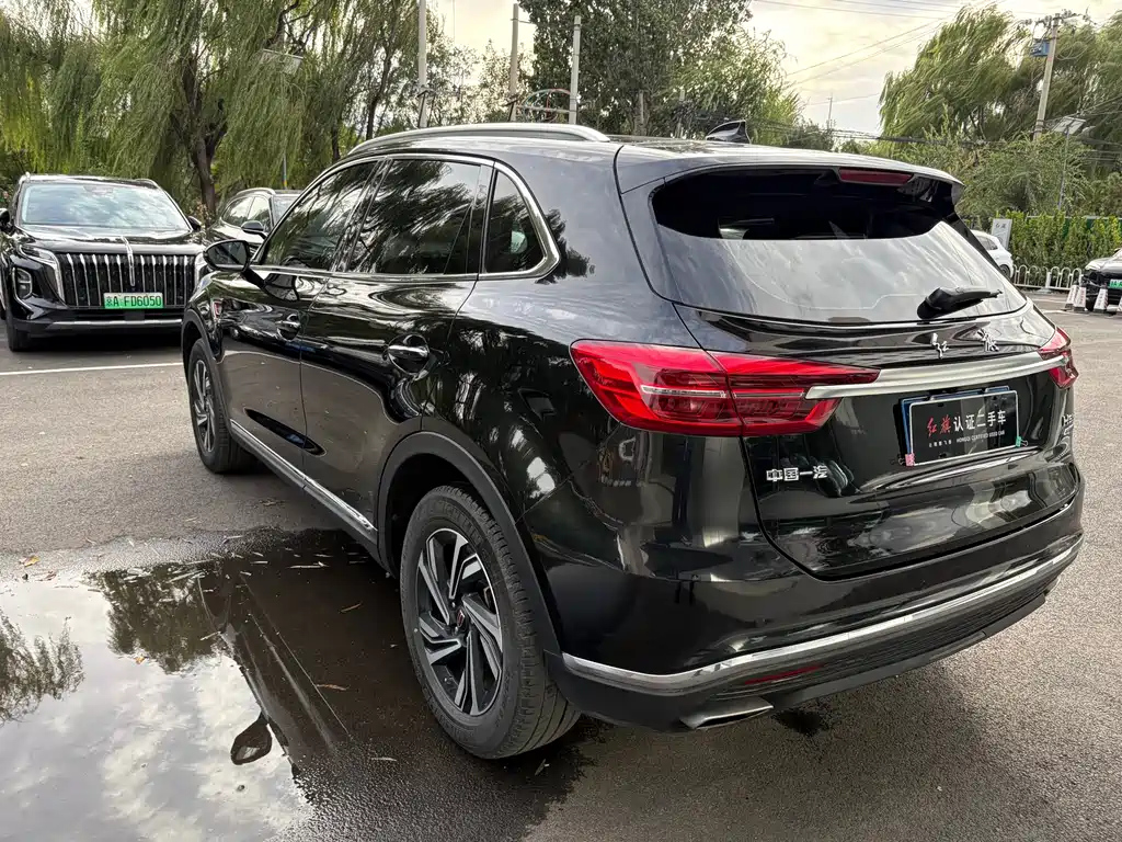 HONGQI HS5 2023