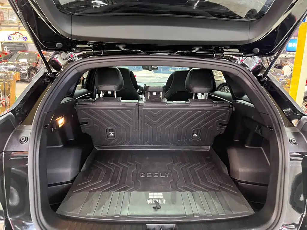 GEELY GALAXY GALAXY L7 2023