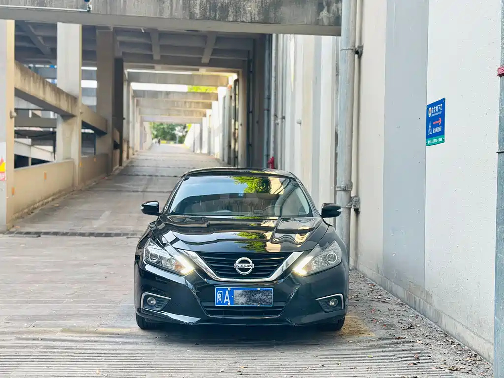 NISSAN TEANA 2016