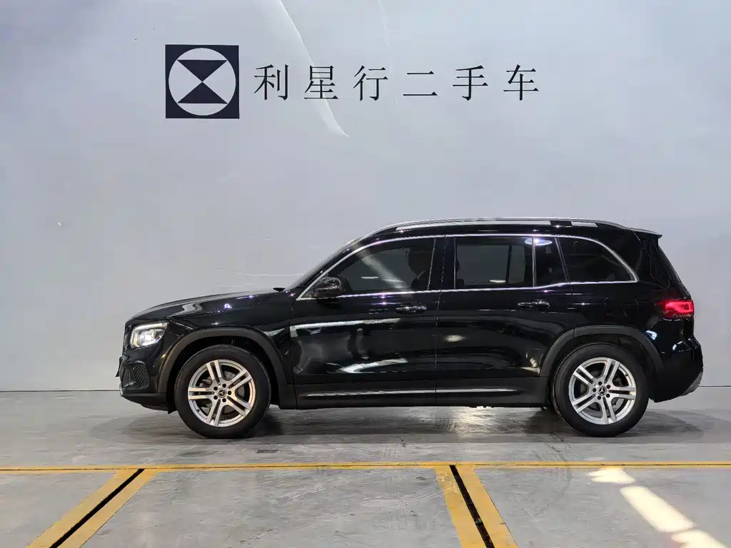 MERCEDES BENZ GLB 2022