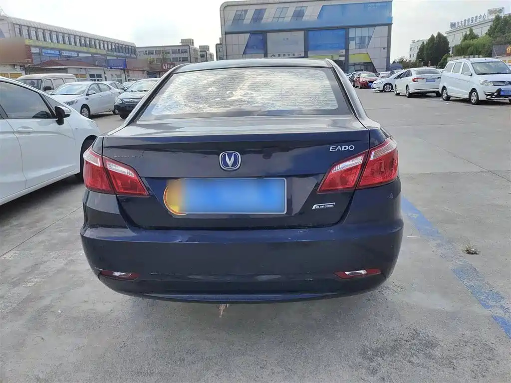 CHANGAN EADO 2014