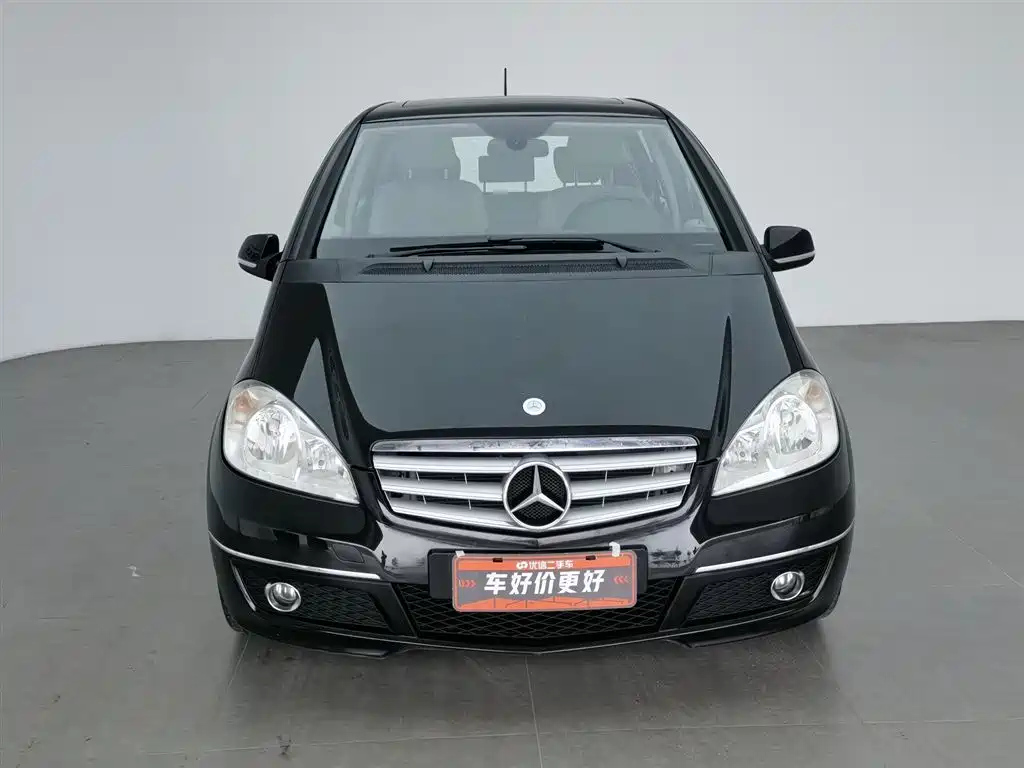 MERCEDES BENZ A-CLASS IMPORT 2011
