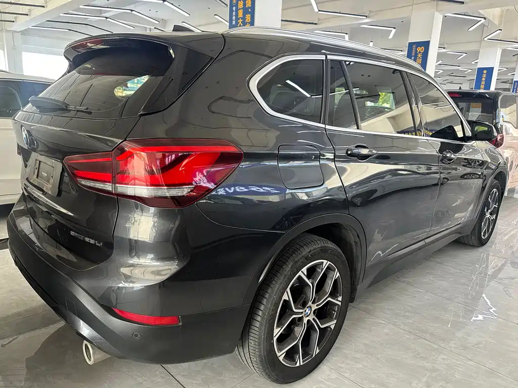 BMW X1 2021