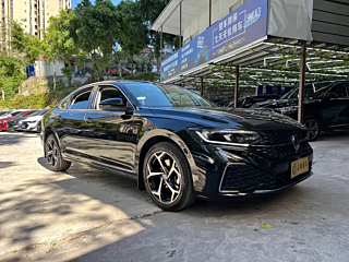 VOLKSWAGEN PASSAT 2025