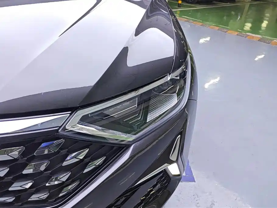 JETTA VS5 2023