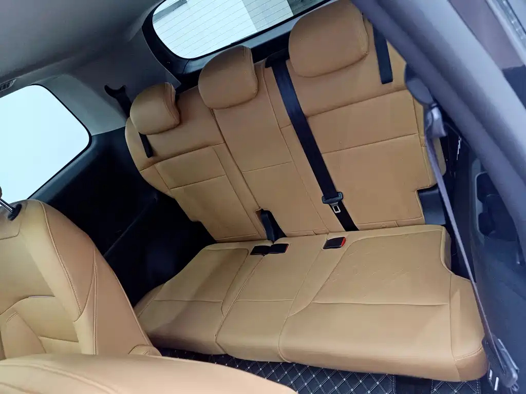 SAIC MAXUS G50 PLUG IN HYBRID 2025