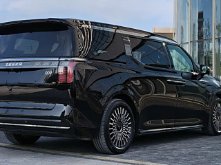 ZEEKR 009 2024 YEAR SEATS EDITION 108KWH 2024
