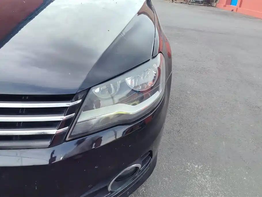 VOLKSWAGEN BORA 2013