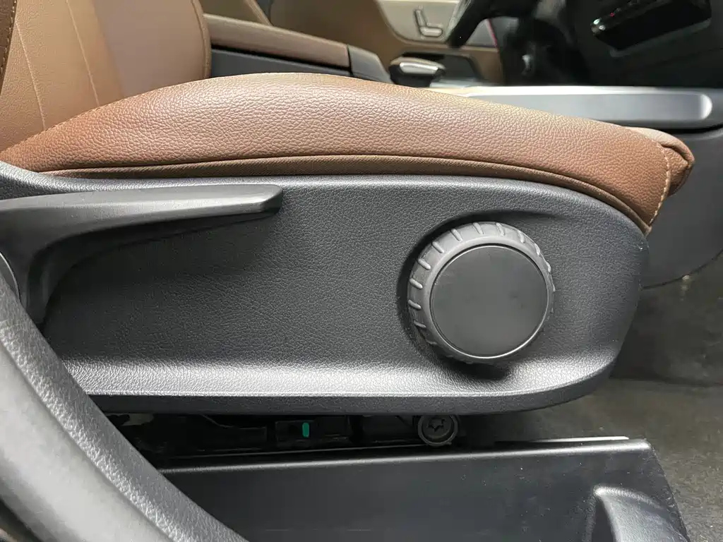 MERCEDES BENZ GLB 2021