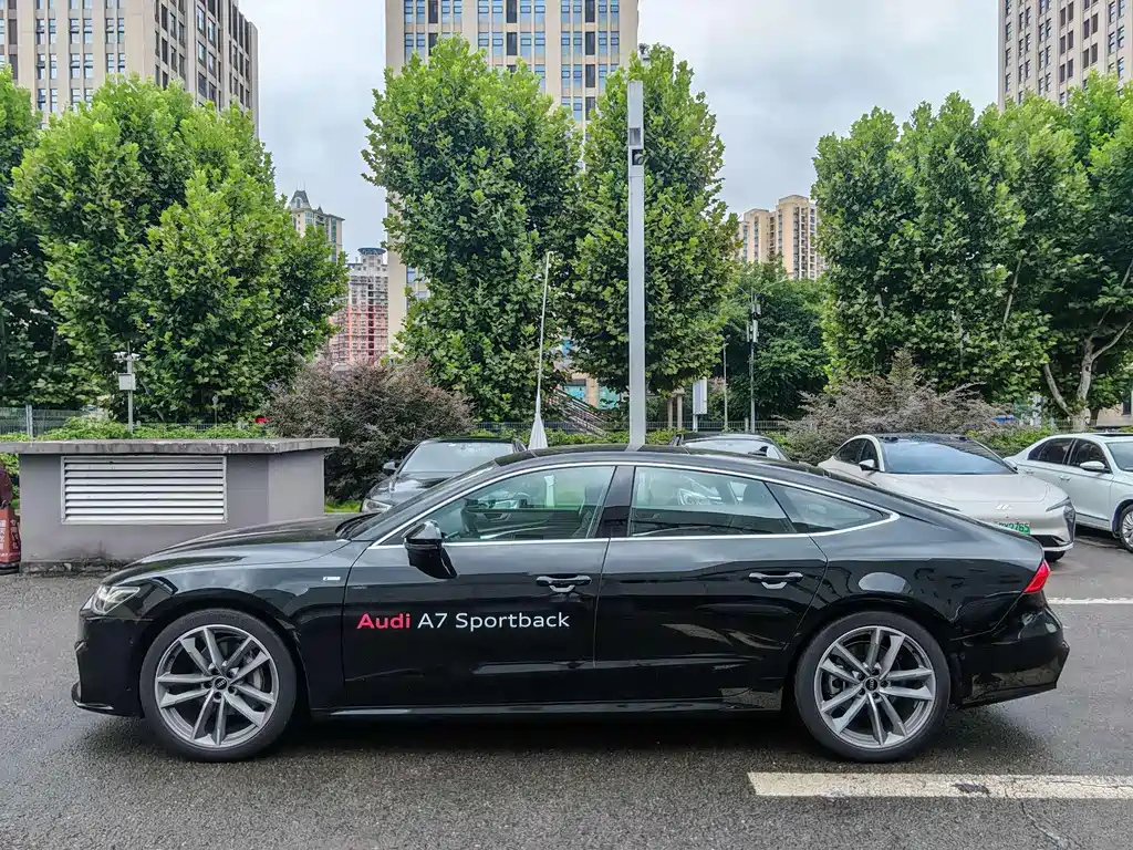 AUDI A7 2024