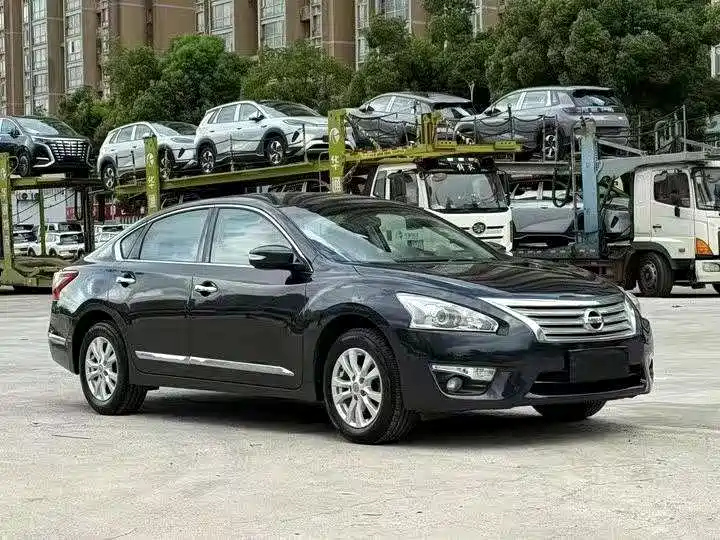 NISSAN TEANA 2014