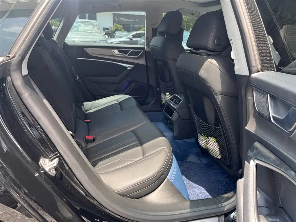 AUDI A7 2023