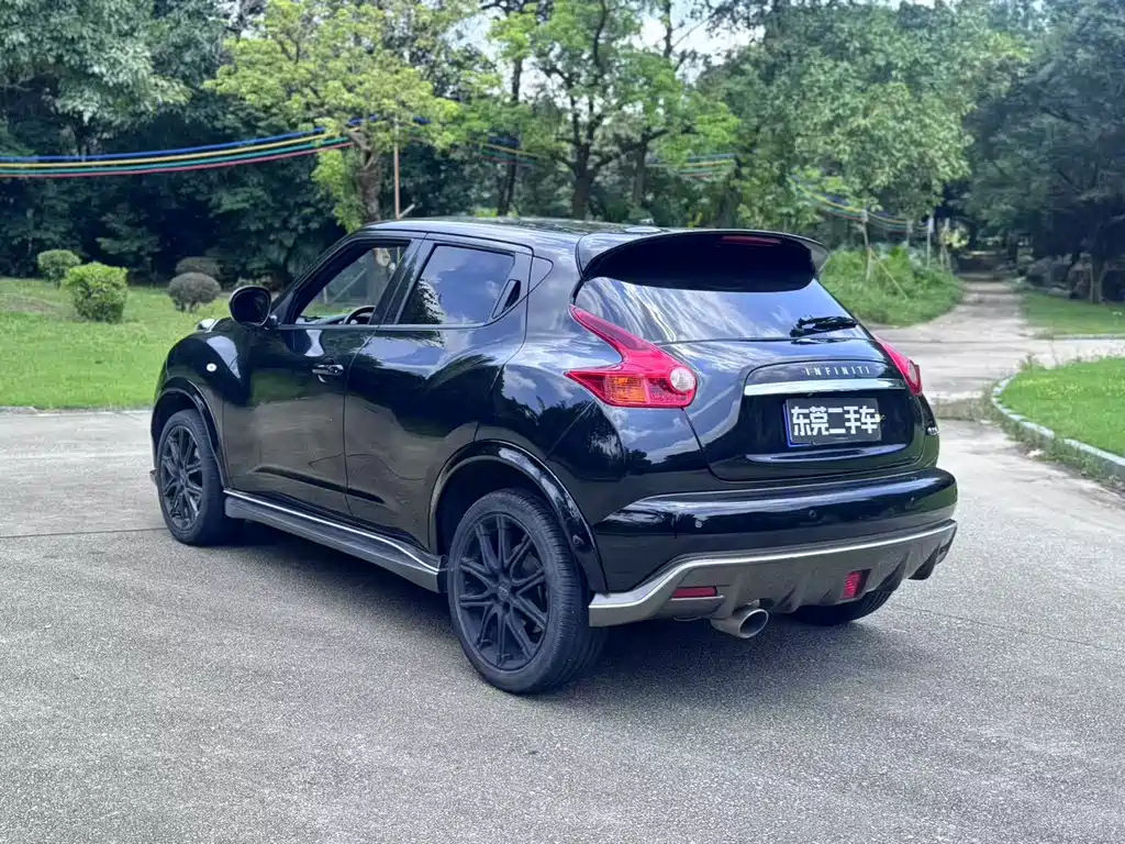 INFINITI ESQ 2018