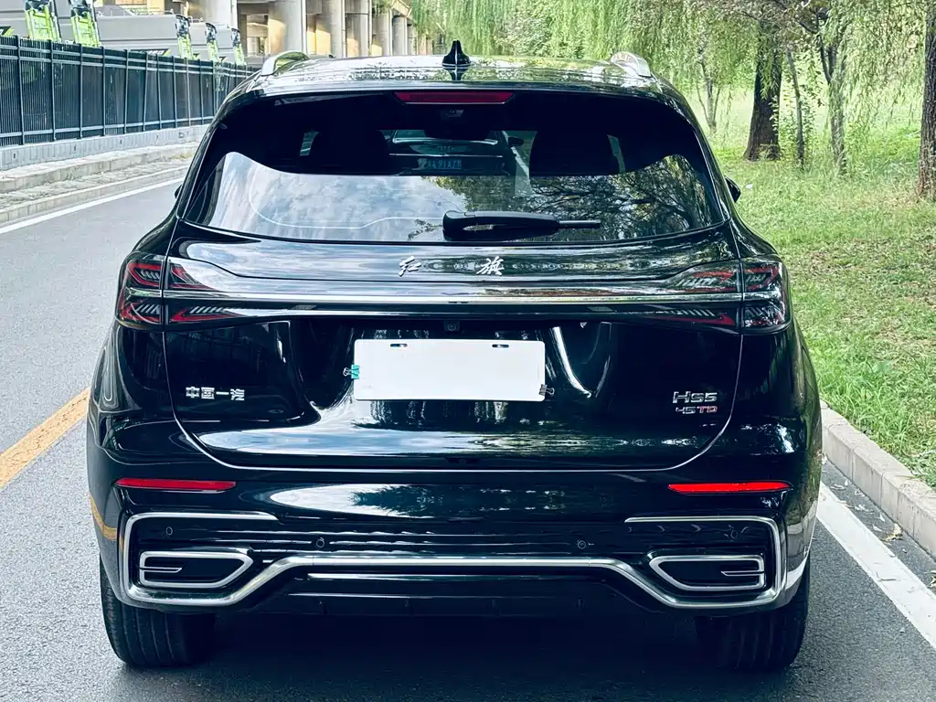 HONGQI HS5 2023