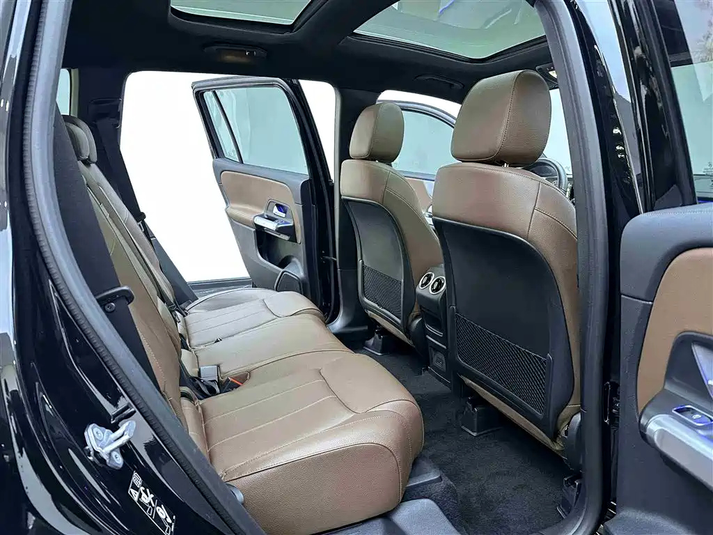 MERCEDES BENZ GLB 2022