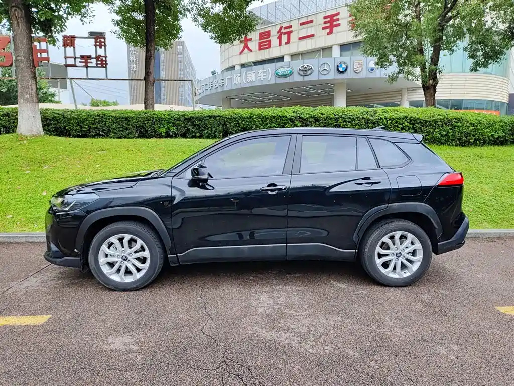 TOYOTA FRONTLANDER 2024