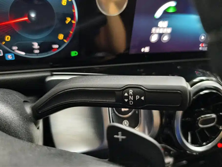 MERCEDES BENZ GLB 2020