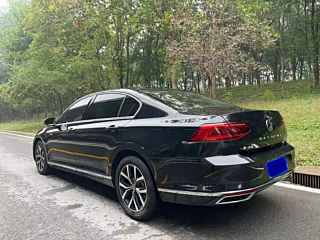 VOLKSWAGEN MAGOTAN 2021