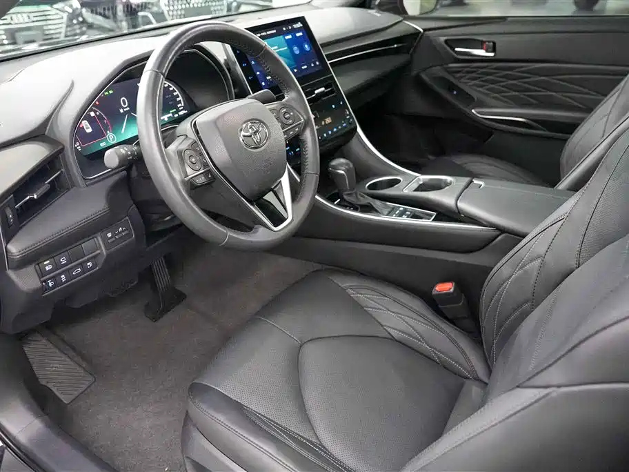 TOYOTA AVALON 2024