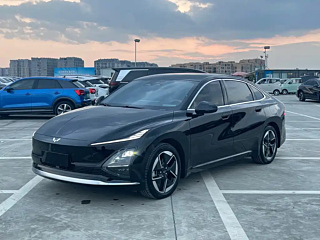 Заказать SGMW WULING STARLIGHT