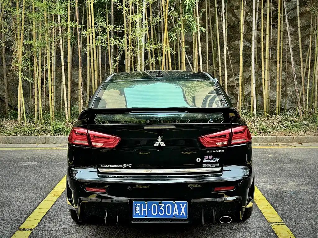 MITSUBISHI LANCER EX 2012