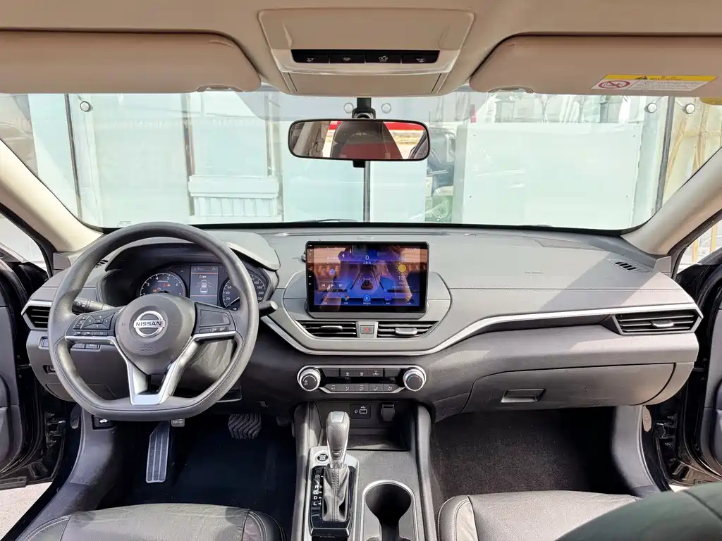 NISSAN TEANA 2021