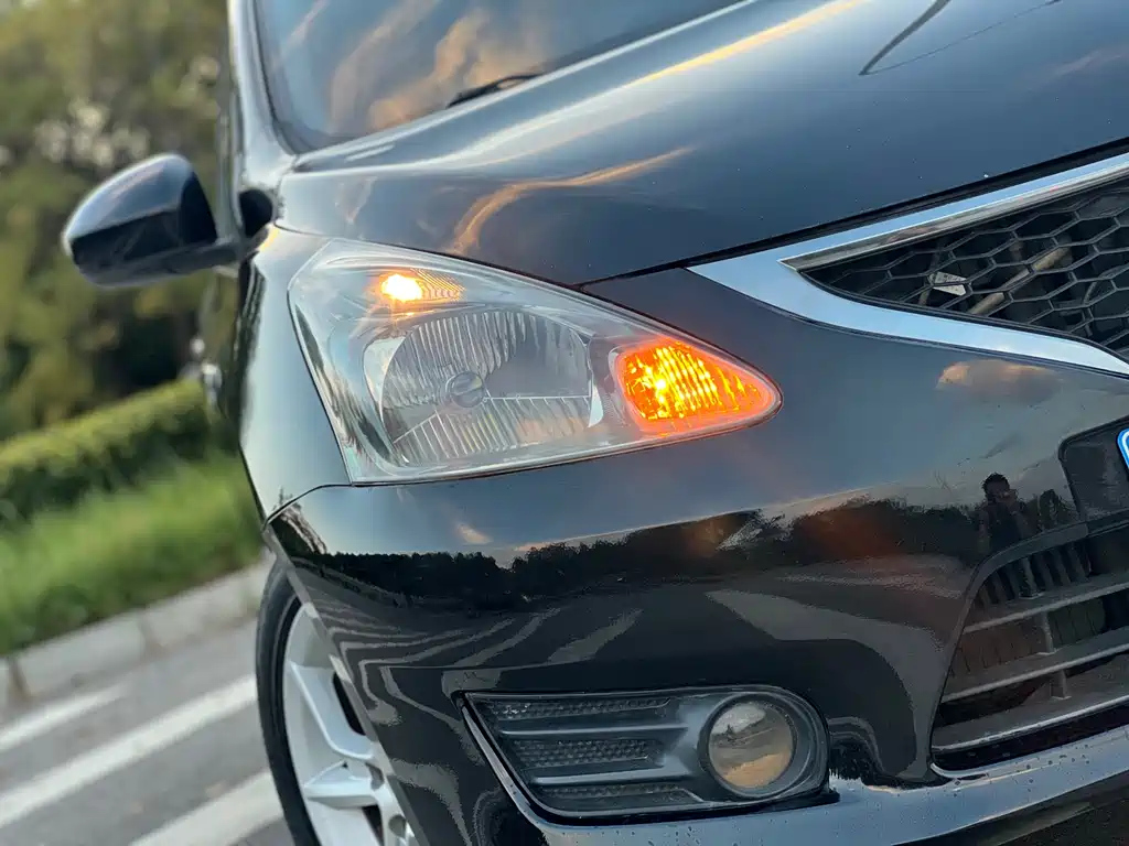 NISSAN TIIDA TIIDA 2011