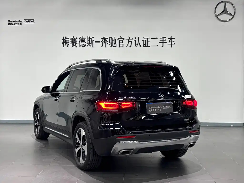 MERCEDES BENZ GLB 2023