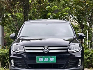 VOLKSWAGEN TIGUAN 2015