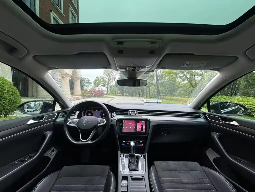 VOLKSWAGEN MAGOTAN 2021