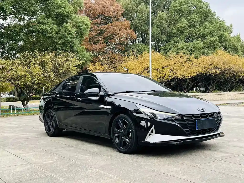 HYUNDAI ELANTRA 2022