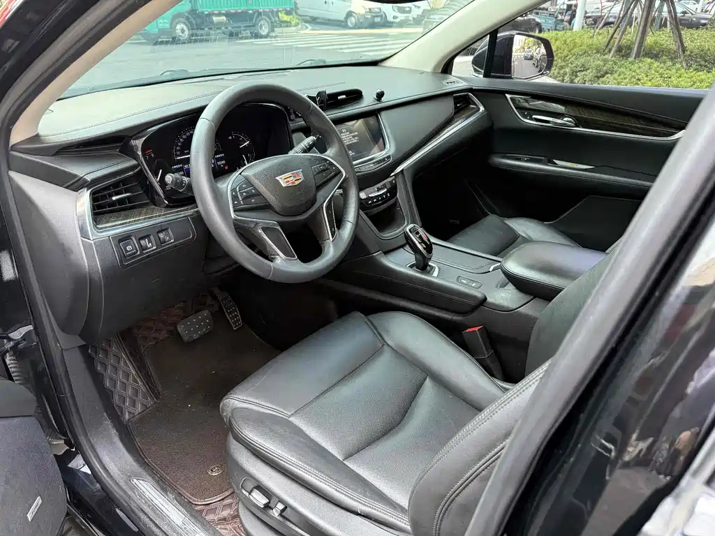 CADILLAC XT5 2016
