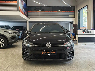 VOLKSWAGEN GOLF 2020