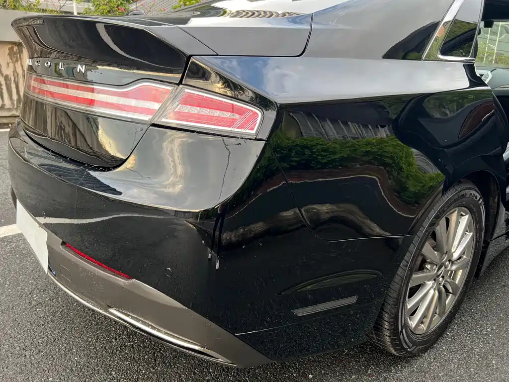 LINCOLN MKZ 2018