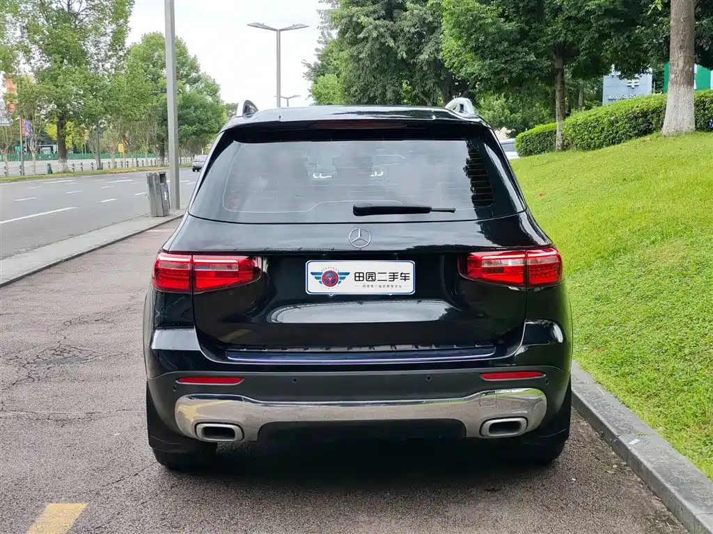 MERCEDES BENZ GLB 2021