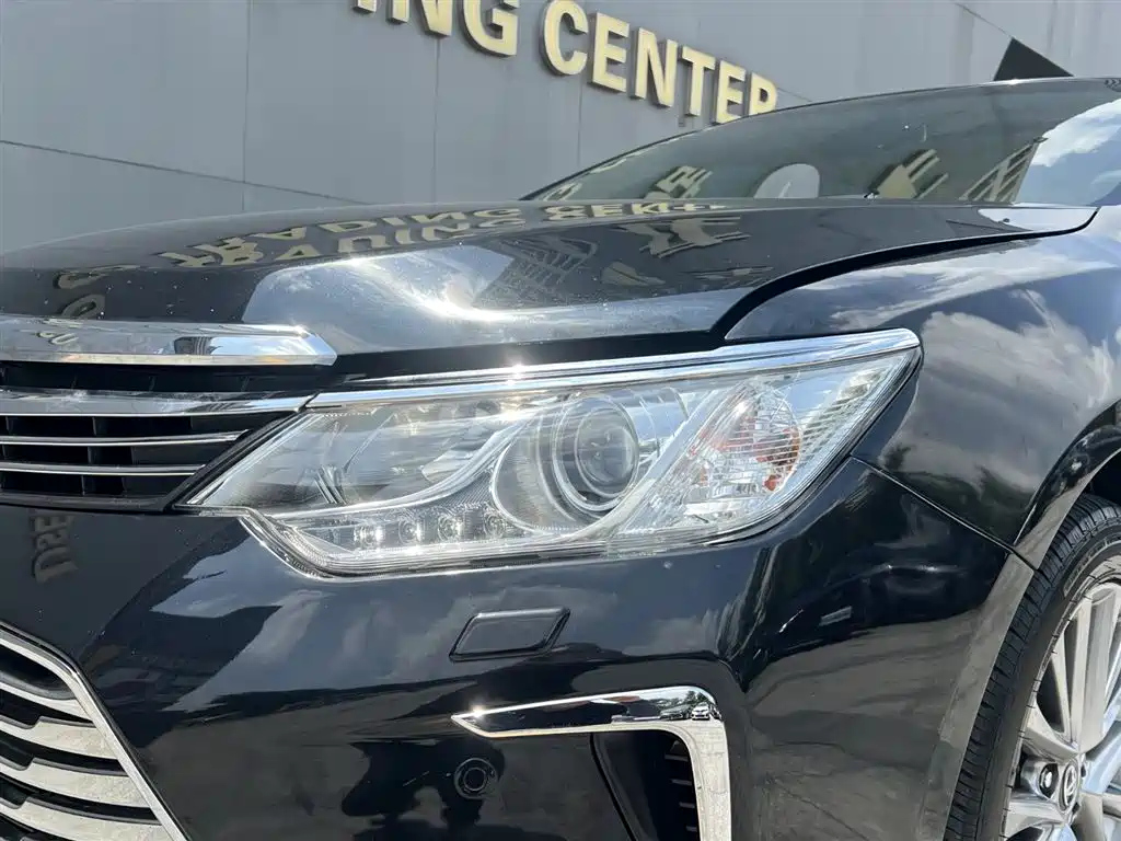 TOYOTA CAMRY 2016