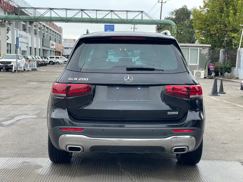 MERCEDES BENZ GLB 2021