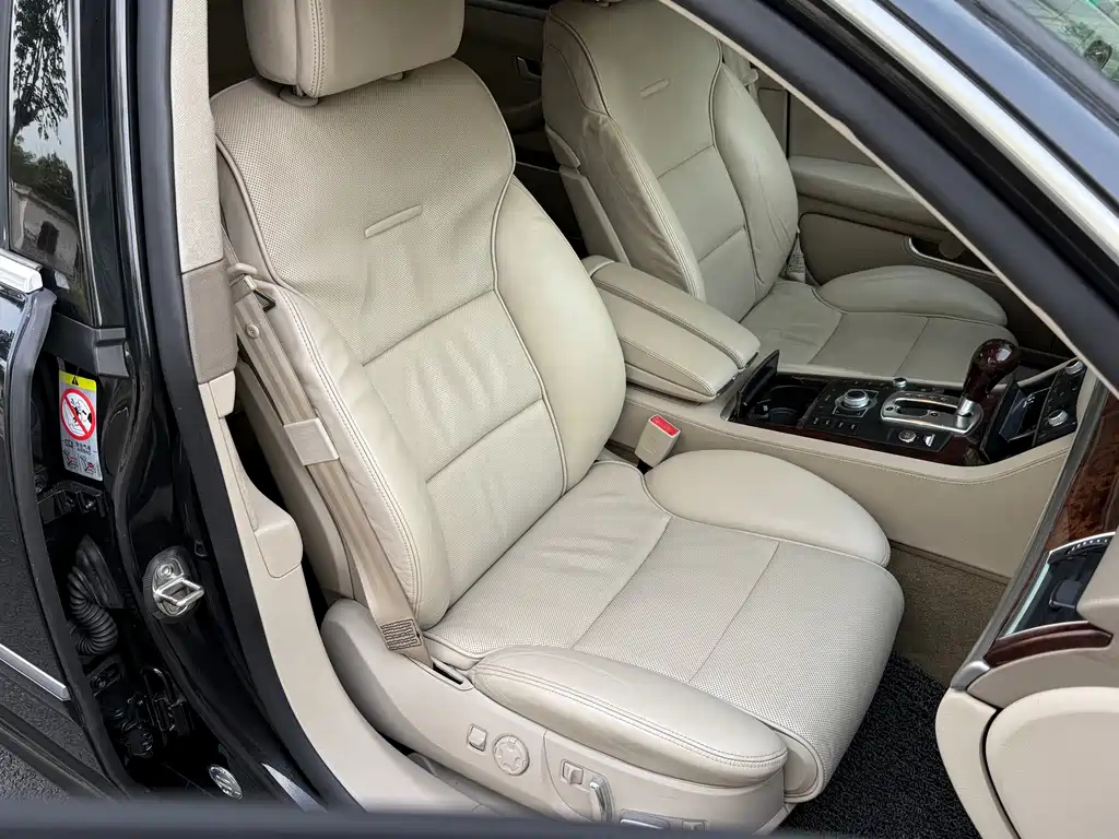 AUDI A8 2009