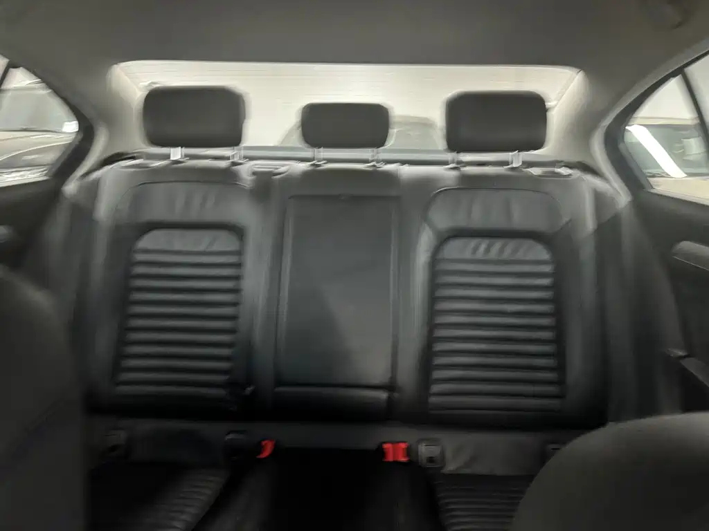 VOLKSWAGEN MAGOTAN 2019