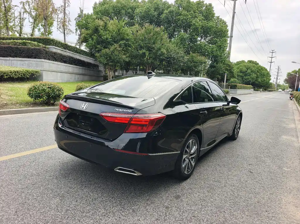 HONDA INSPIRE 2019
